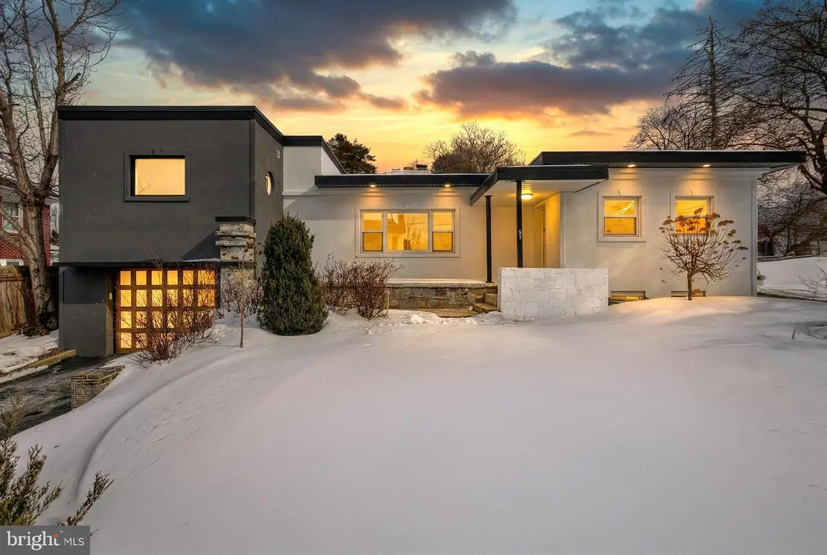 51 N Main St, York New Salem, PA 17371 - #1