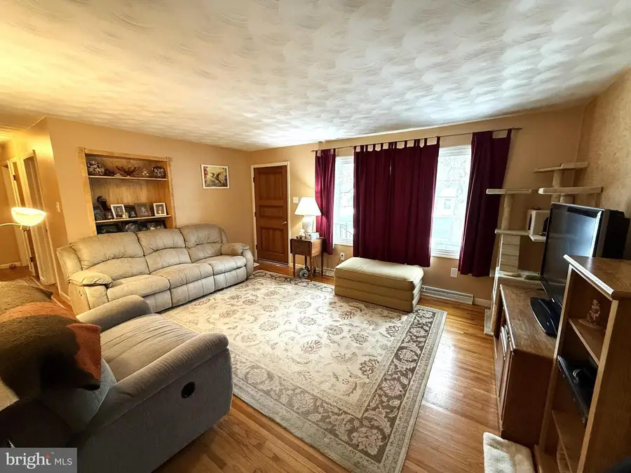 883 King St, Lewisberry, PA 17339 - #2