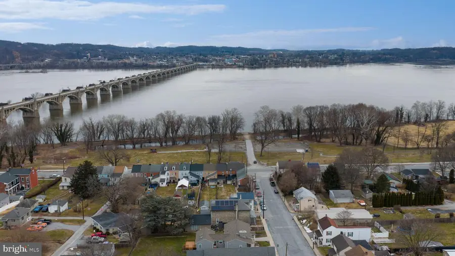 334 S Front St, Wrightsville, PA 17368 - #3