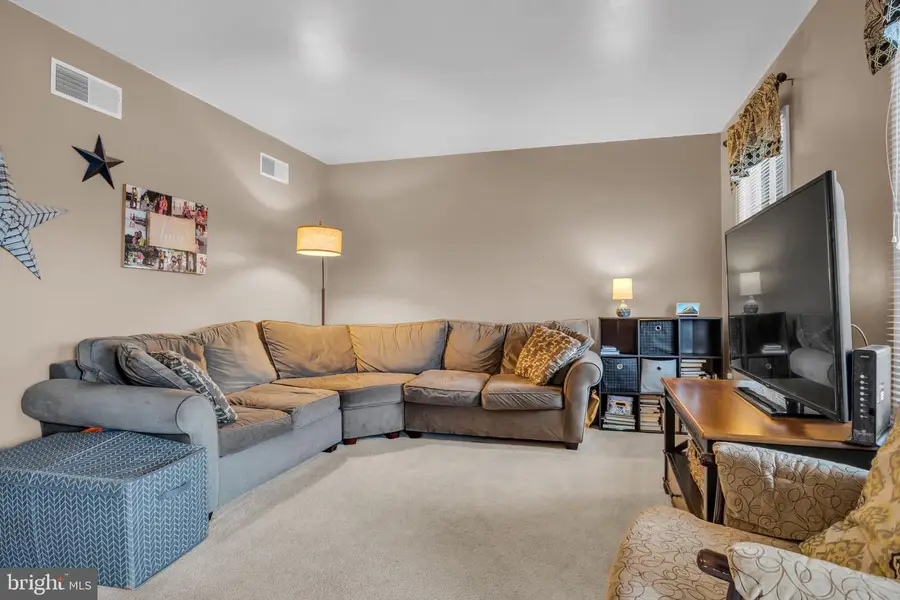 3030 Bornt Dr, Dover, PA 17315 - #3