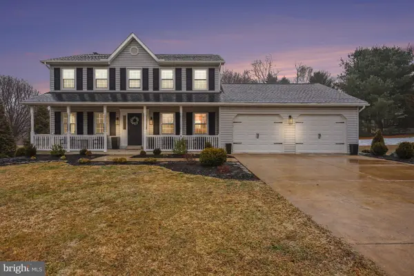 655 Red Fox Ct, LEWISBERRY, PA 17339