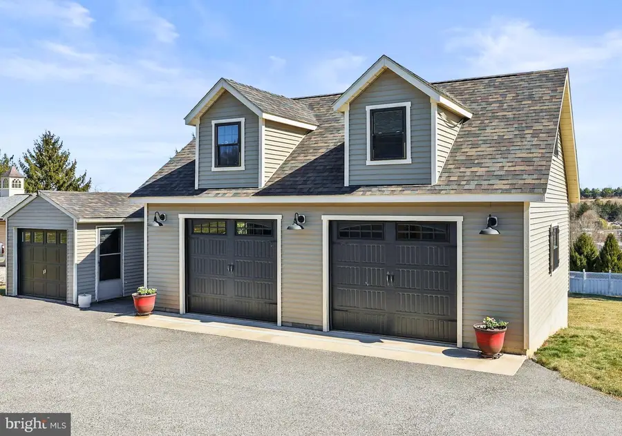 233 N 3rd St, New Freedom, PA 17349 - #2