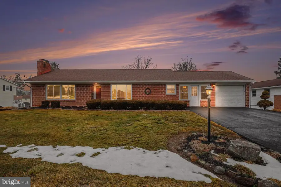 406 Golf Club Ave, Dillsburg, PA 17019 - #2