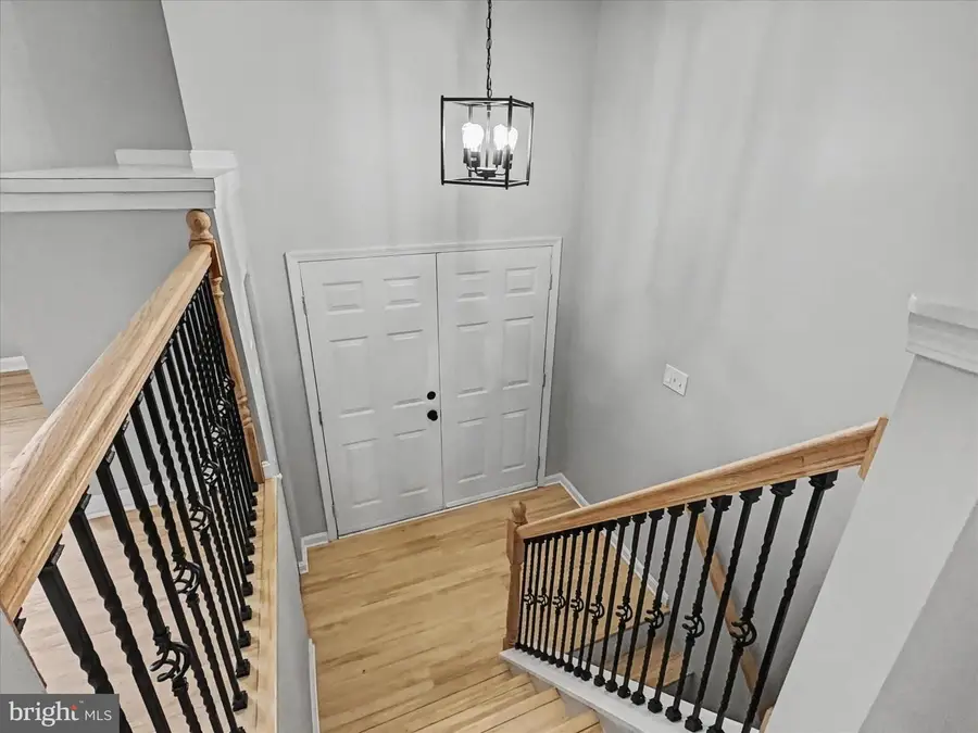 1360 Breezeview Dr, York, PA 17404 - #3