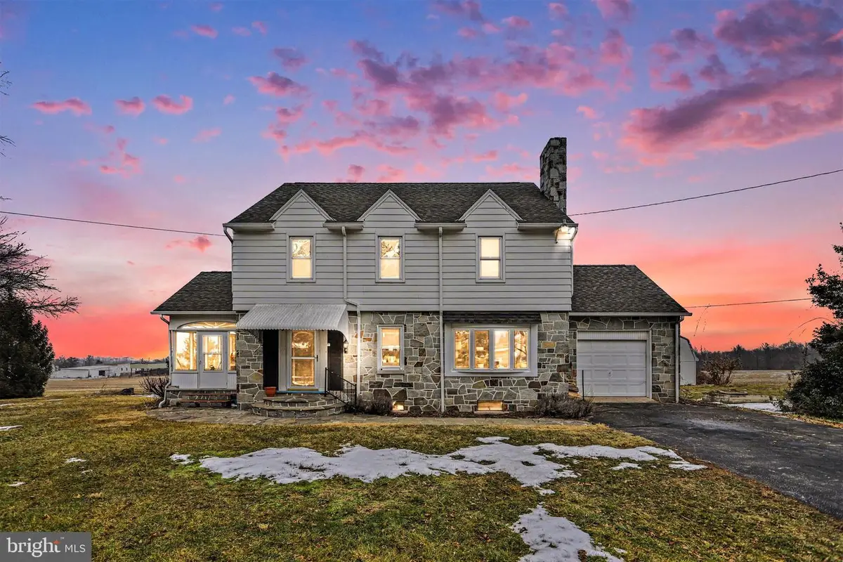 1068 Grandview Rd, Hanover, PA 17331 - #1