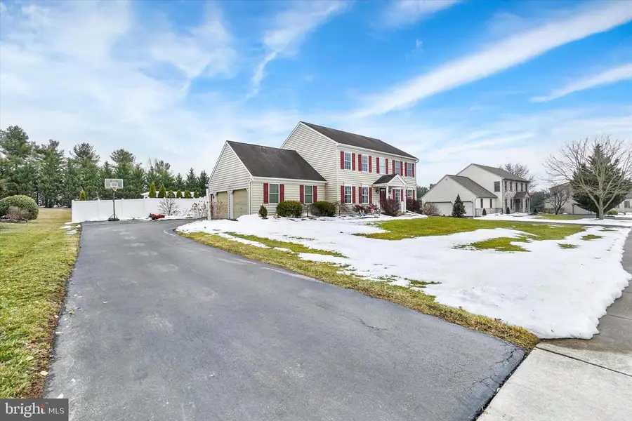 1383 Sterling Dr, York, PA 17404 - #2