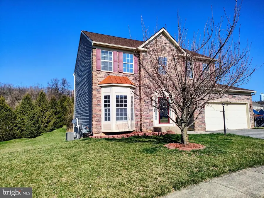 2775 Quaker Ct, York, PA 17408 - #2