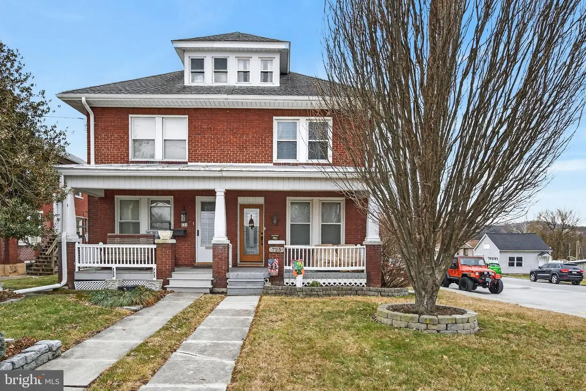 725 Hellam St, Wrightsville, PA 17368 - #1