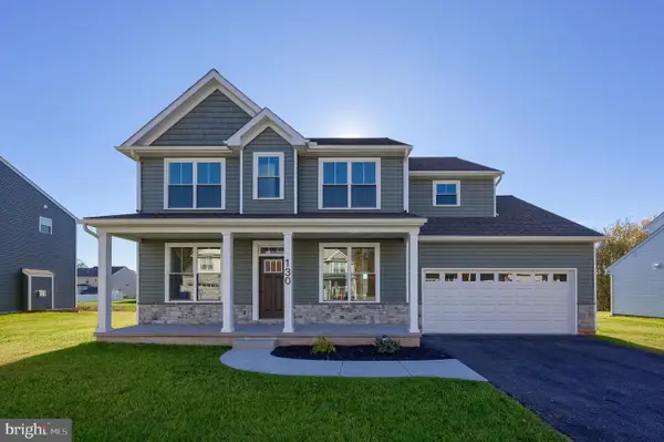 3832 Country Dr, DOVER, PA 17315