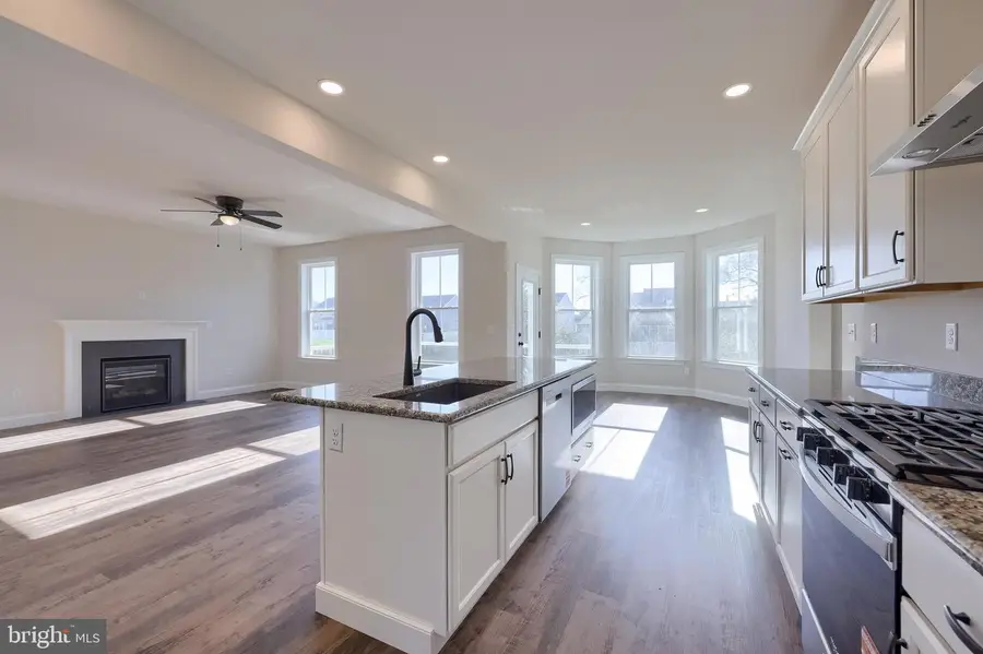 3832 Country Dr, Dover, PA 17315 - #2