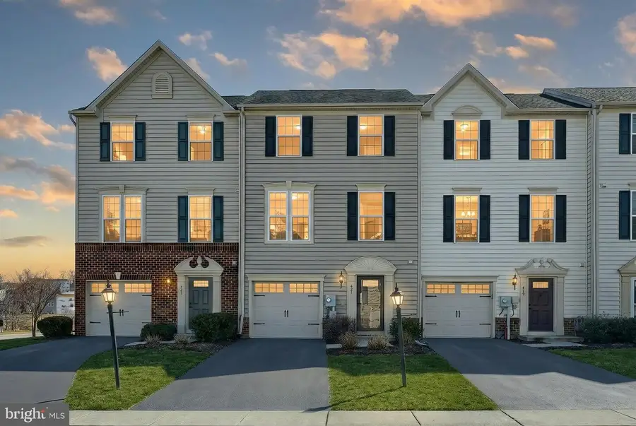 421 Charles, Hanover, PA 17331 - #2