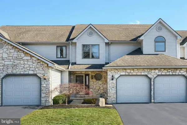 2696 Fairway Dr #2696, YORK, PA 17402