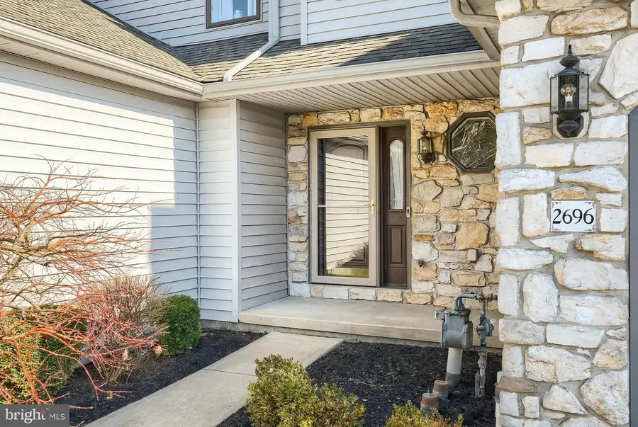 2696 Fairway Dr #2696, York, PA 17402 - #2