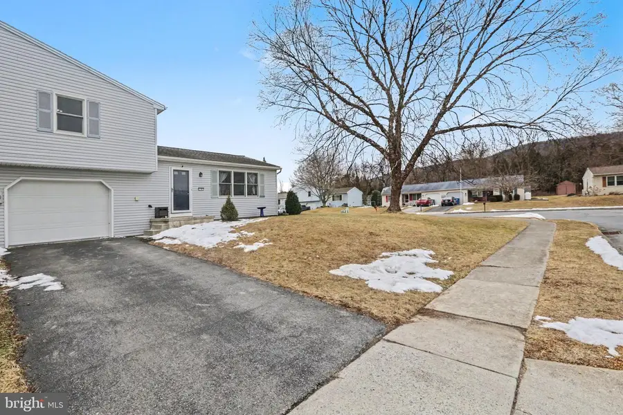 2 Furman Rd, Dillsburg, PA 17019 - #3