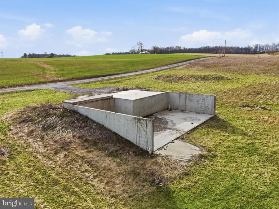 5086 Lakewood Ln, Stewartstown, PA 17363 - #3