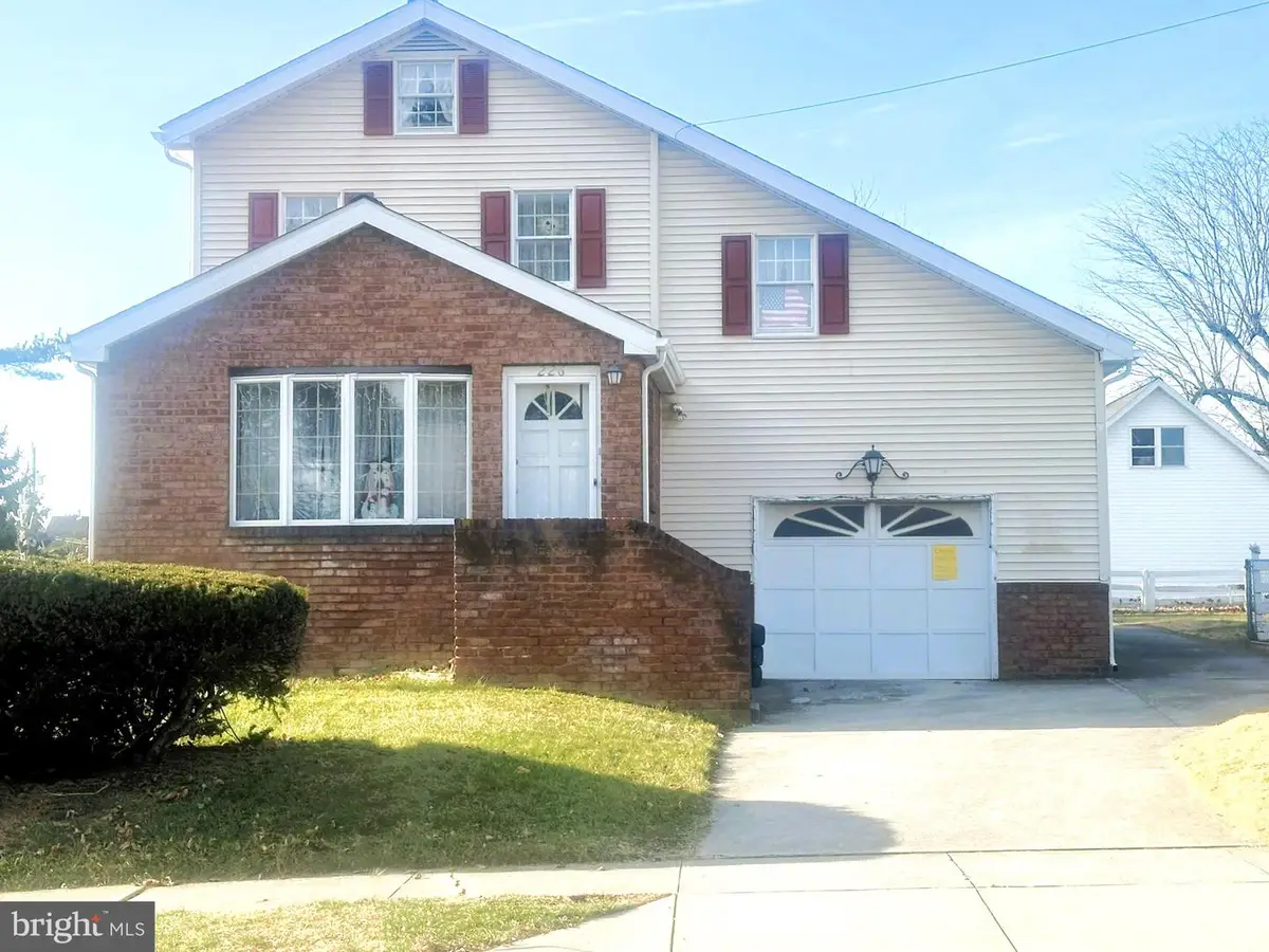 226 Moul Ave, Hanover, PA 17331 - #1