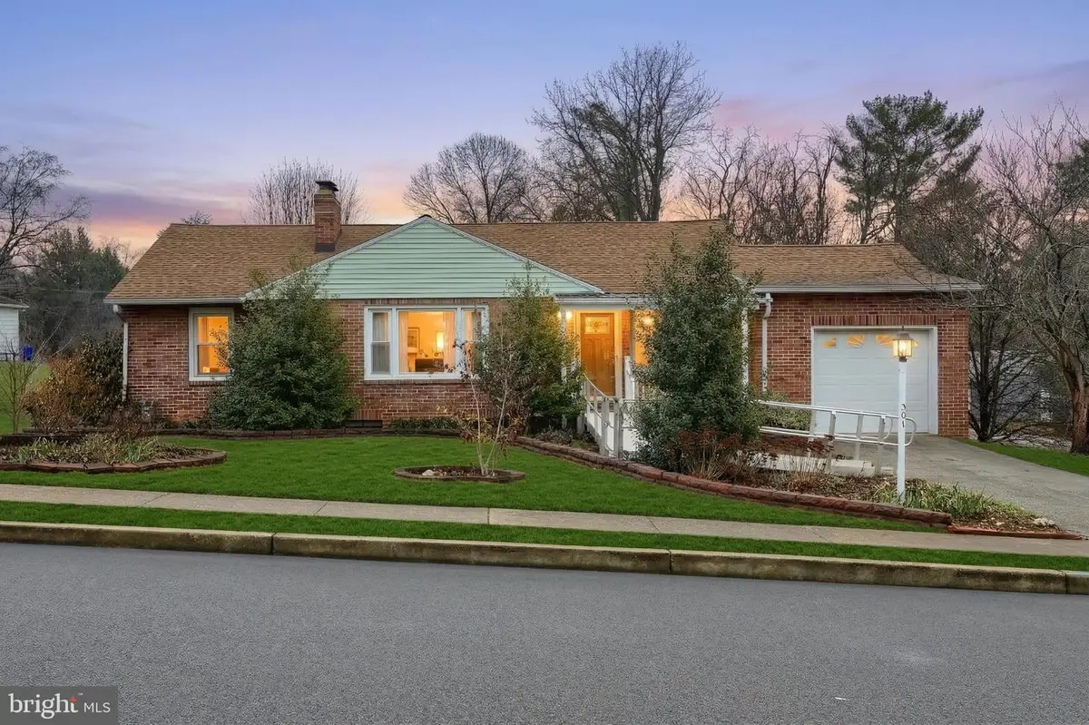 301 N Forrest St, York, PA 17404 - #1