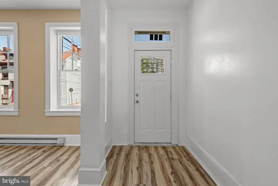 126 N Queen St, York, PA 17403 - #3