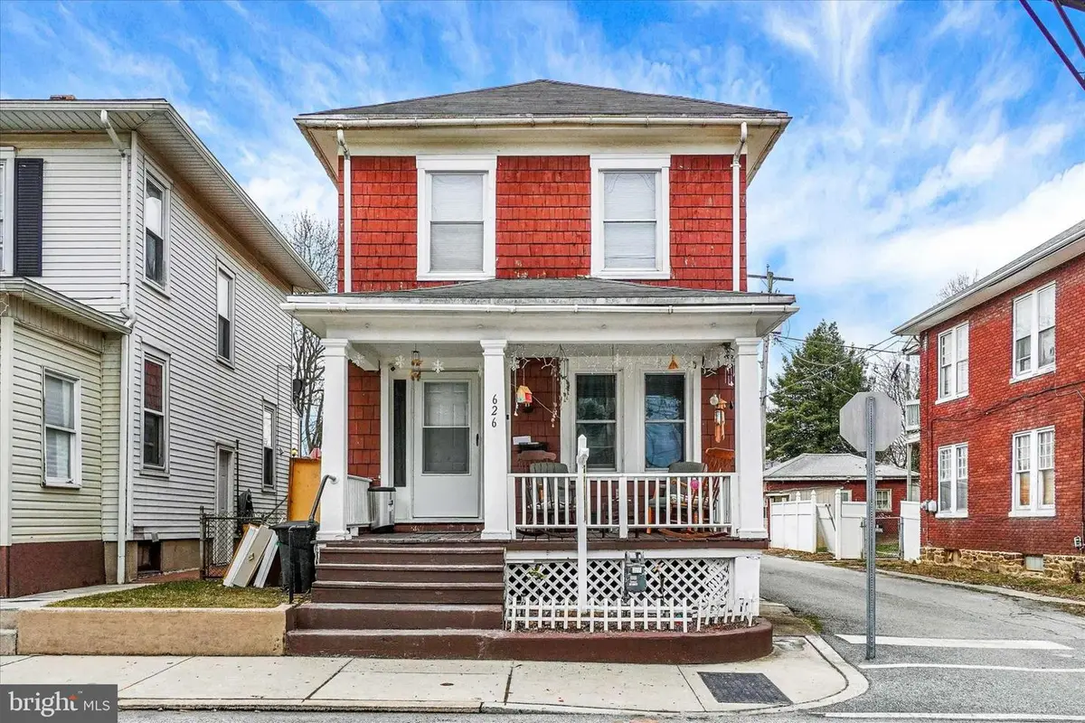 626 S Pershing Ave, York, PA 17401 - #1