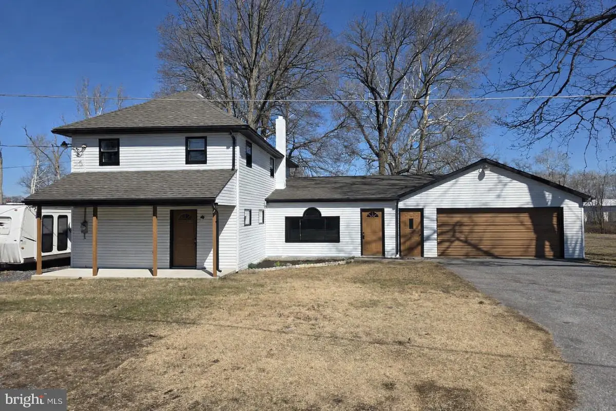 303 York Rd, New Cumberland, PA 17070 - #1