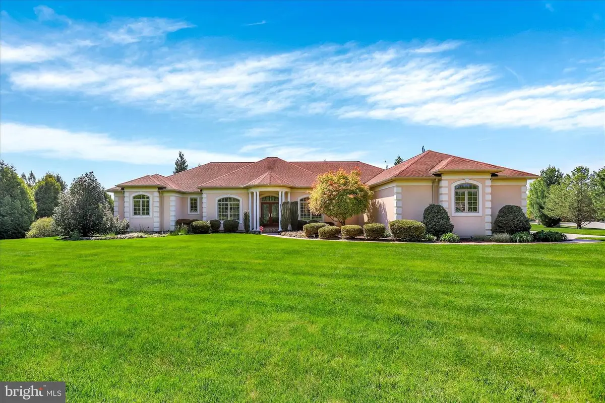 221 Hickory Ln, Hanover, PA 17331 - #1