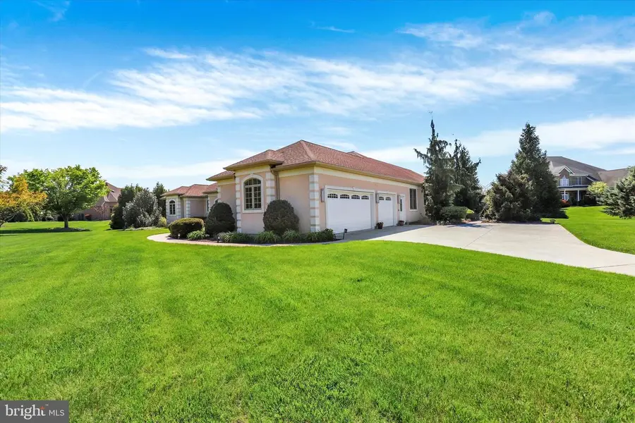 221 Hickory Ln, Hanover, PA 17331 - #2