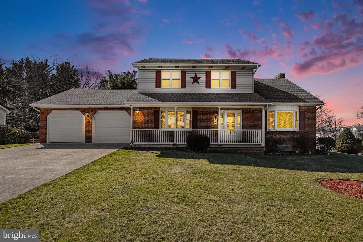 11 Narrow Rd, Hanover, PA 17331 - #1