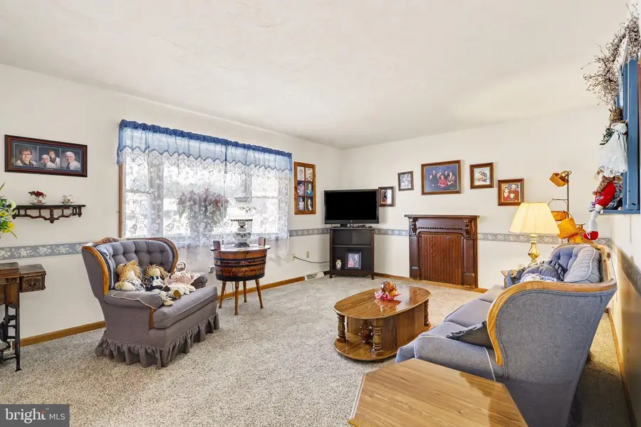 11 Narrow Rd, Hanover, PA 17331 - #2