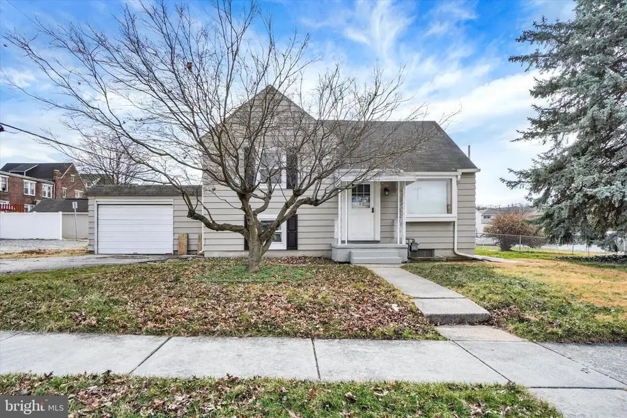 720 Elm Ter, York, PA 17404 - #2