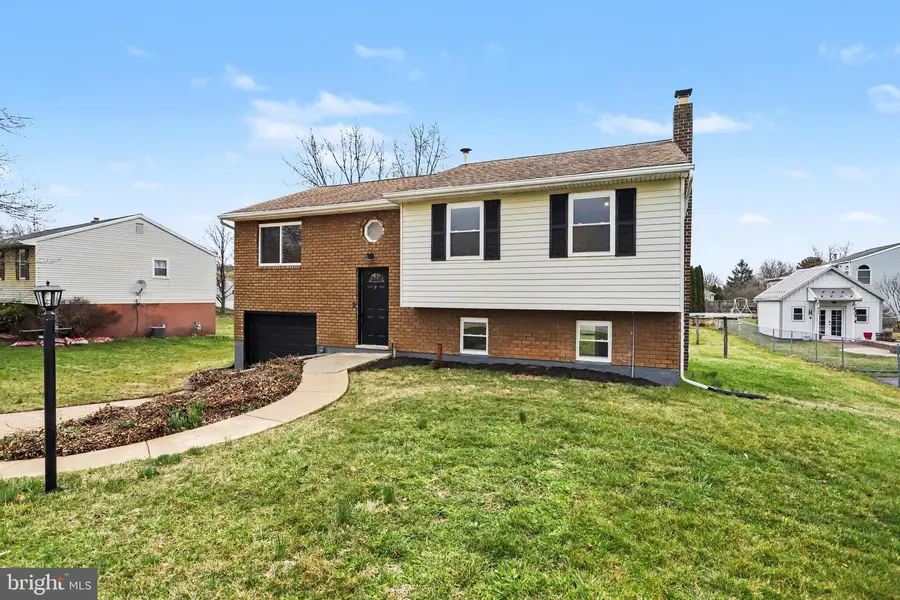 4273 Marlborough Rd, Dover, PA 17315 - #2