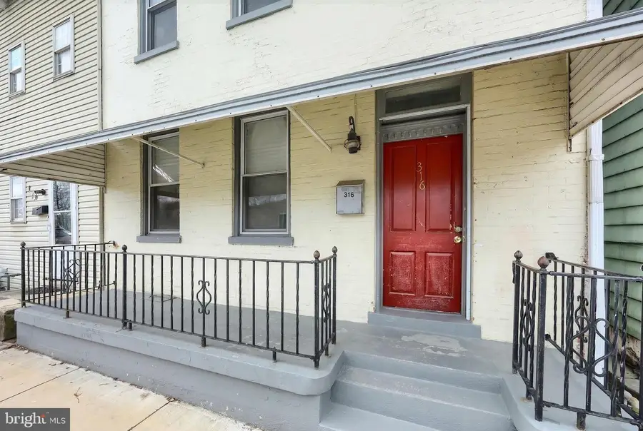 316 S Pershing Ave, York, PA 17401 - #3