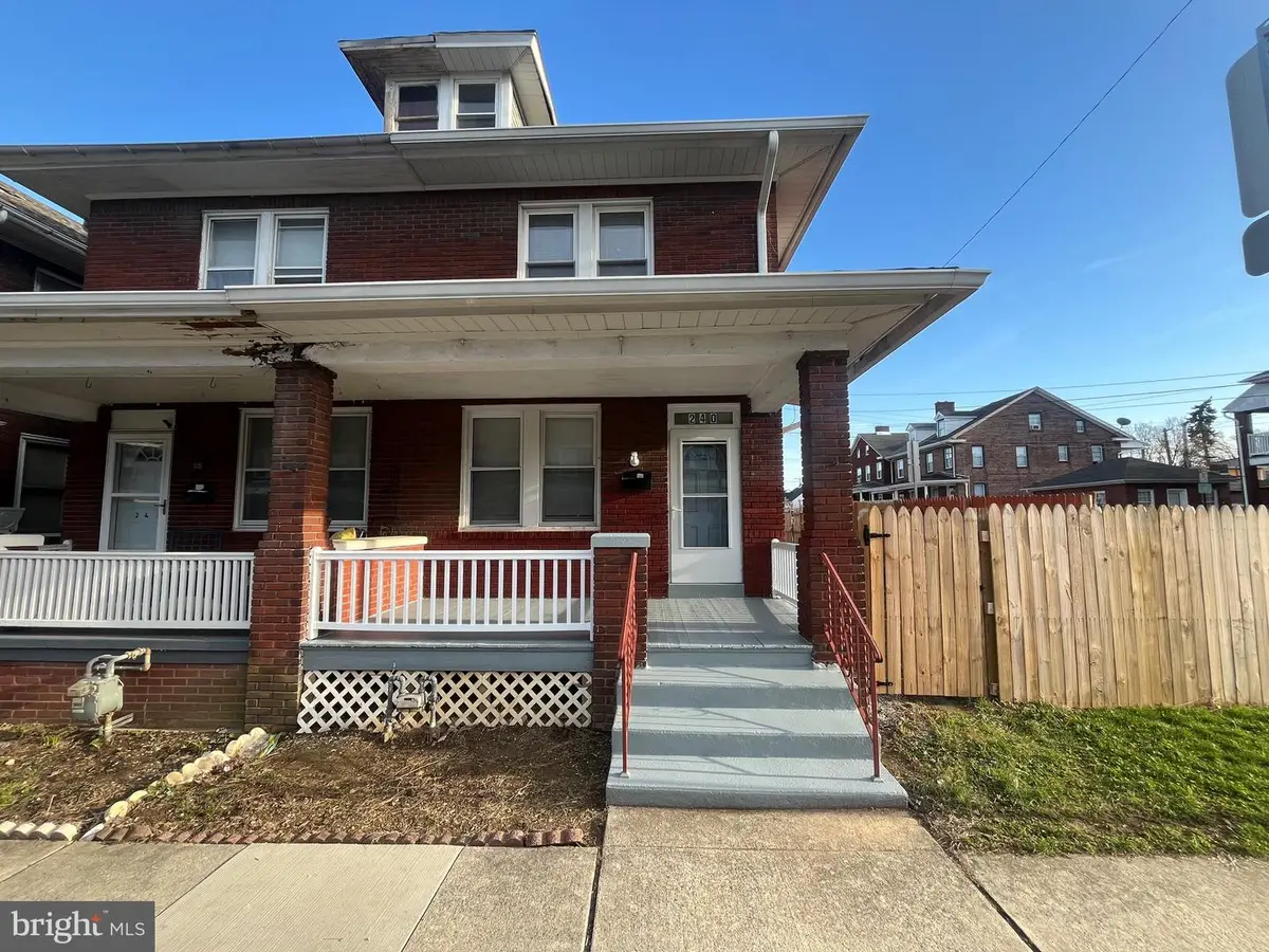 240 Harding Ct, York, PA 17403 - #1