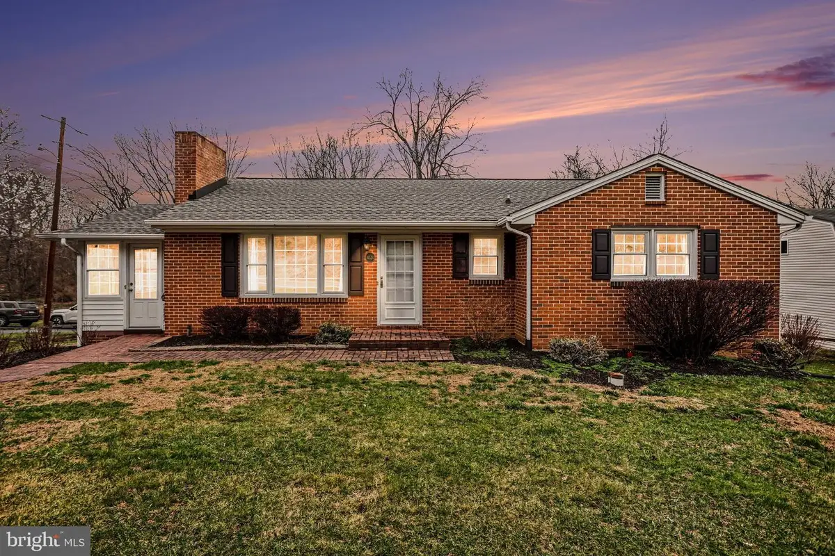 1021 Old Forge Rd, Lewisberry, PA 17339 - #1