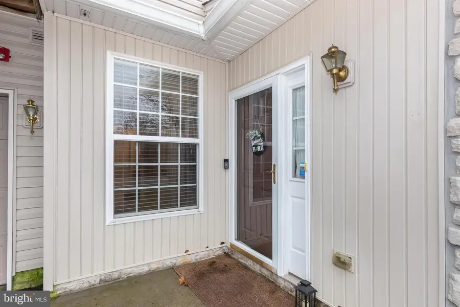 304 N Marshview Rd #304, Stewartstown, PA 17363 - #3