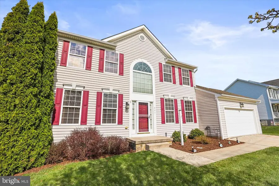 255 Sunset Dr, Hanover, PA 17331 - #3