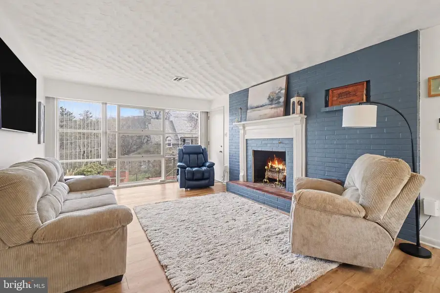 1353 Clover Ln, York, PA 17403 - #2