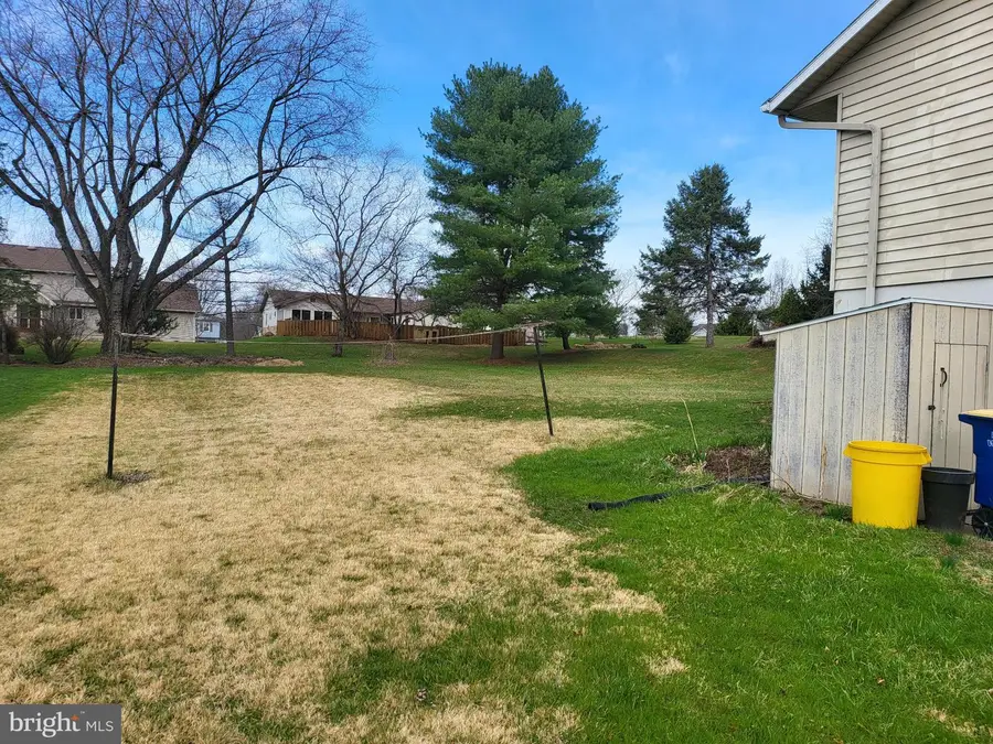 707 Wyndamere Rd, Lewisberry, PA 17339 - #2