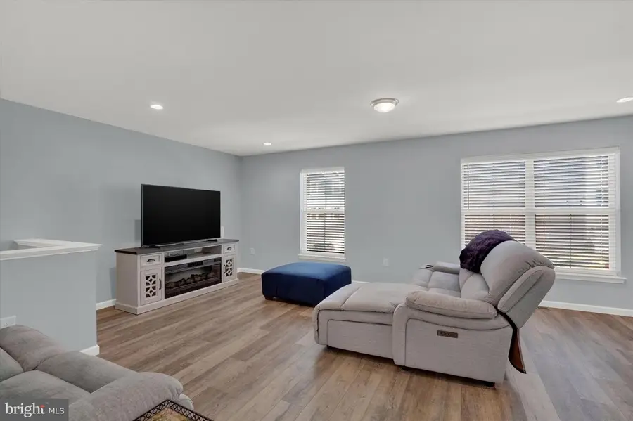 17995 Dave Anne Cir, Stewartstown, PA 17363 - #2