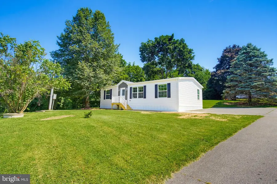 100 Fawn Circle Dr, Windsor, PA 17366 - #2
