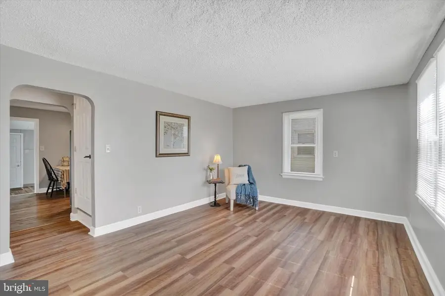 1423 Filbert St, York, PA 17404 - #3