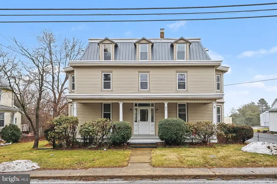 31 N Market St, Fawn Grove, PA 17321 - #2