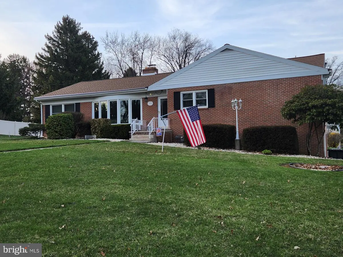 91 Lynbrook Dr S, York, PA 17402 - #1