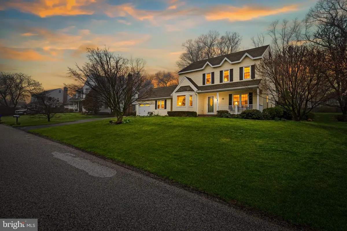 5 N Shaffer Dr, New Freedom, PA 17349 - #1