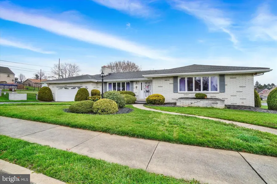 401 Berwick St, York, PA 17404 - #2