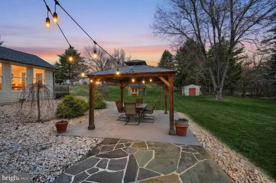 18 Sheffield Dr, Dillsburg, PA 17019 - #3