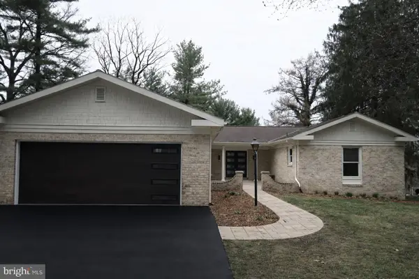 765 Witmer Rd, YORK, PA 17402