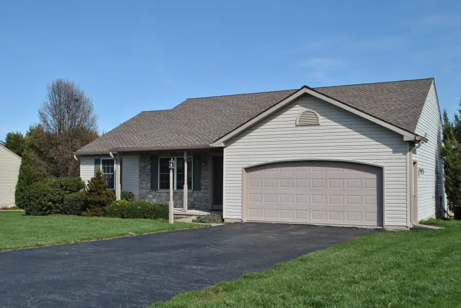 135 Torrey Pines Dr, Mount Wolf, PA 17347 - #3