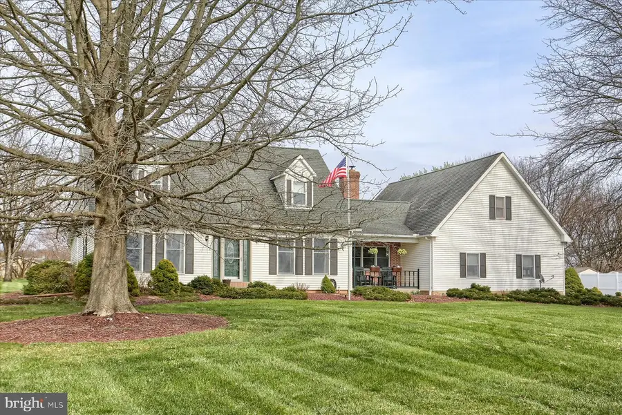 9421 Carlisle Rd, Dillsburg, PA 17019 - #2