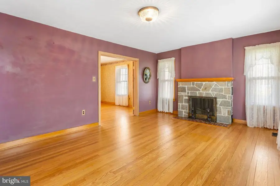 1241 Grandview Rd, Hanover, PA 17331 - #3