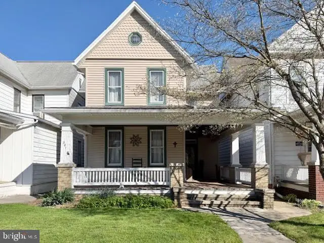 321 E Middle St, Hanover, PA 17331 - #1